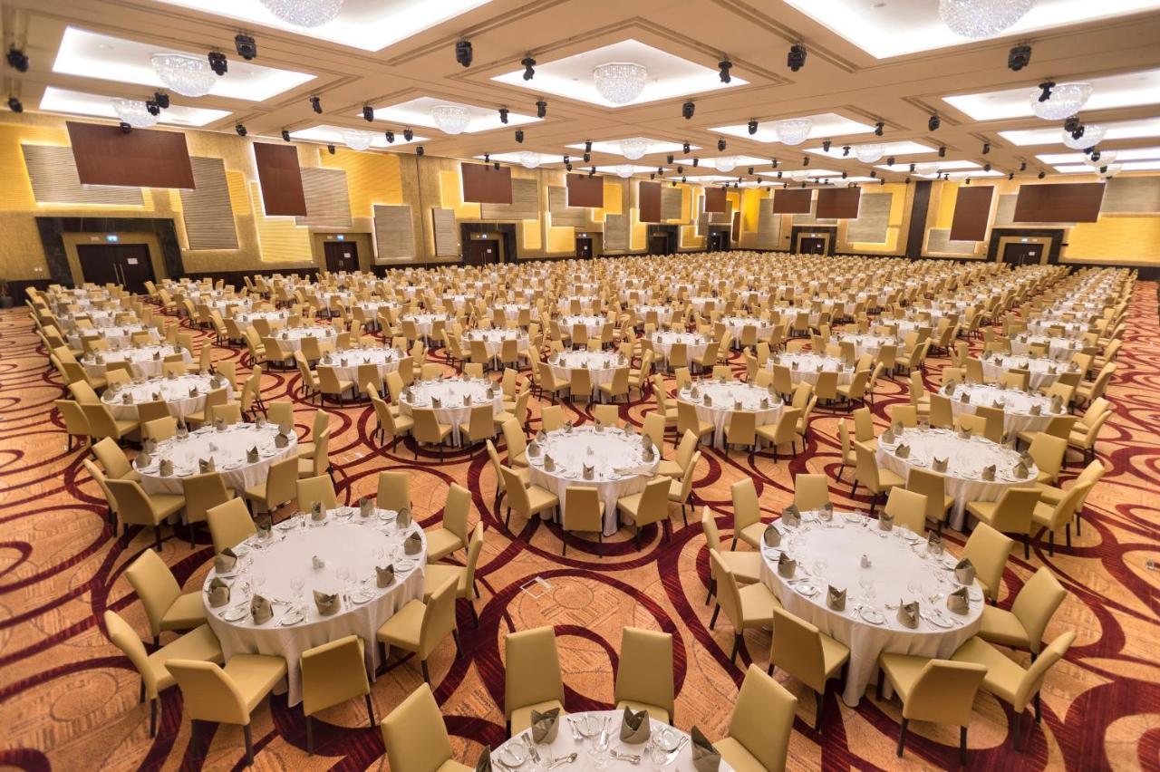 Crowne Plaza Riyadh - Rdc Hotel & Convention By Ihg Esterno foto The Grand Ballroom