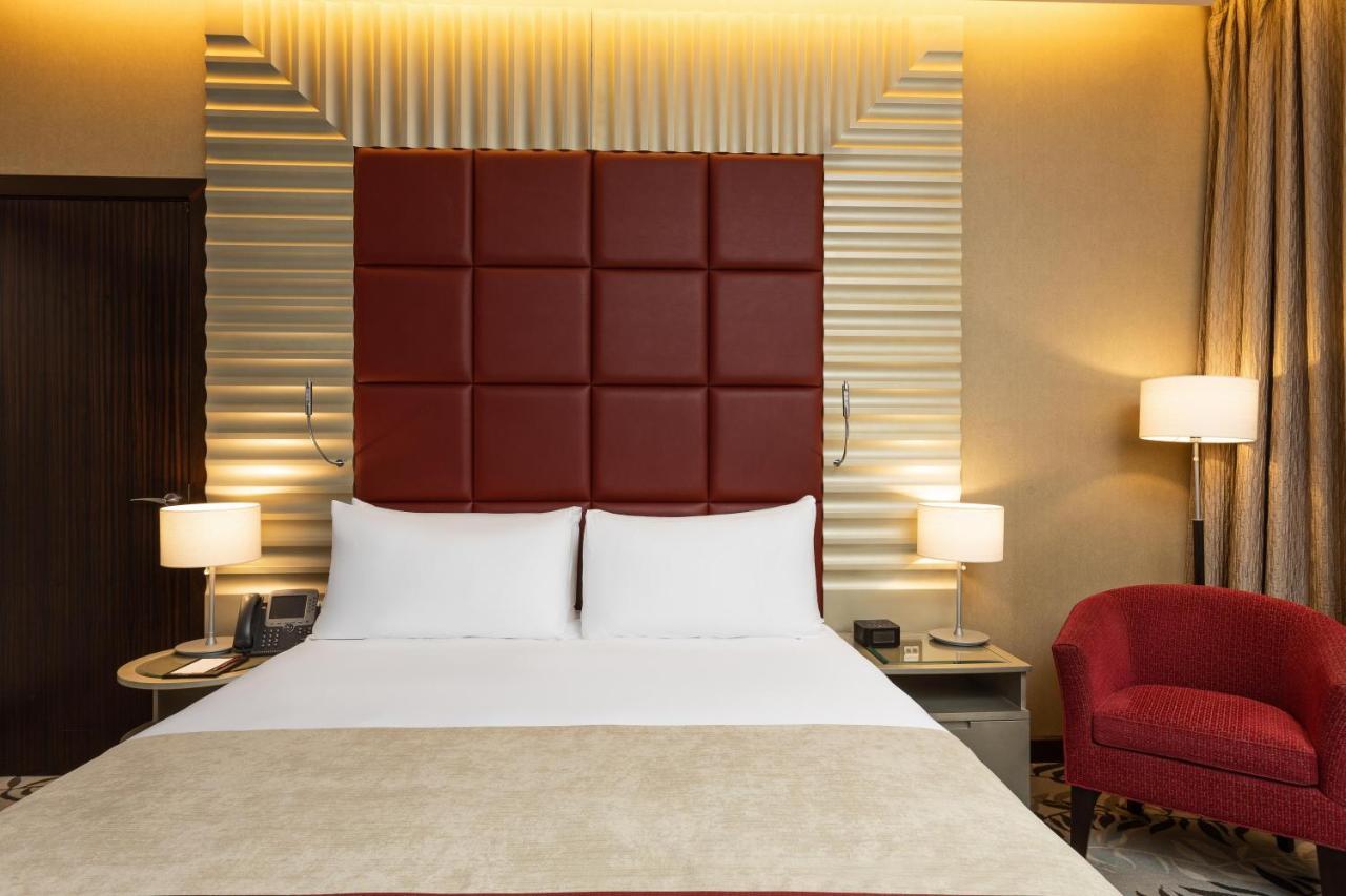 Crowne Plaza Riyadh - Rdc Hotel & Convention By Ihg Esterno foto A room at the hotel