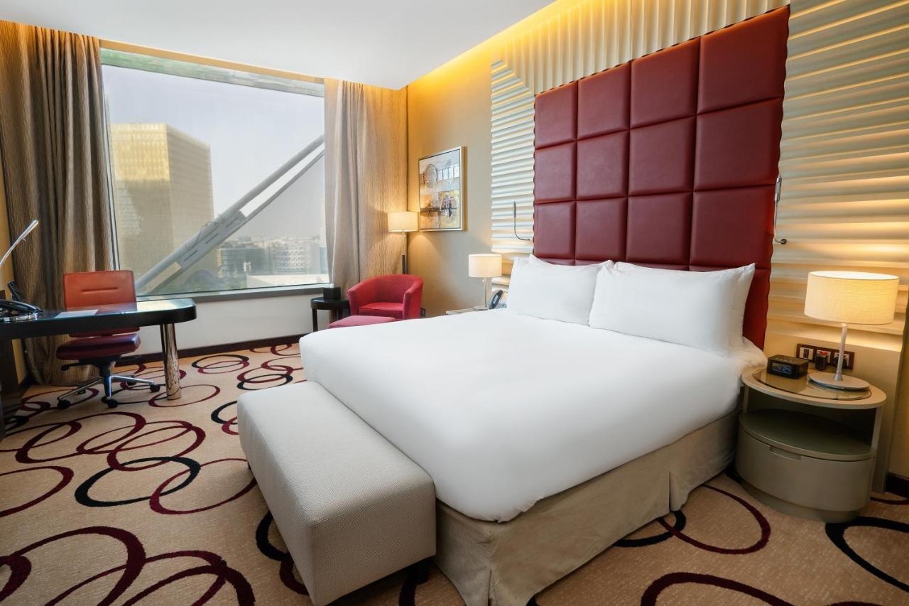 Crowne Plaza Riyadh - Rdc Hotel & Convention By Ihg Esterno foto Deluxe room