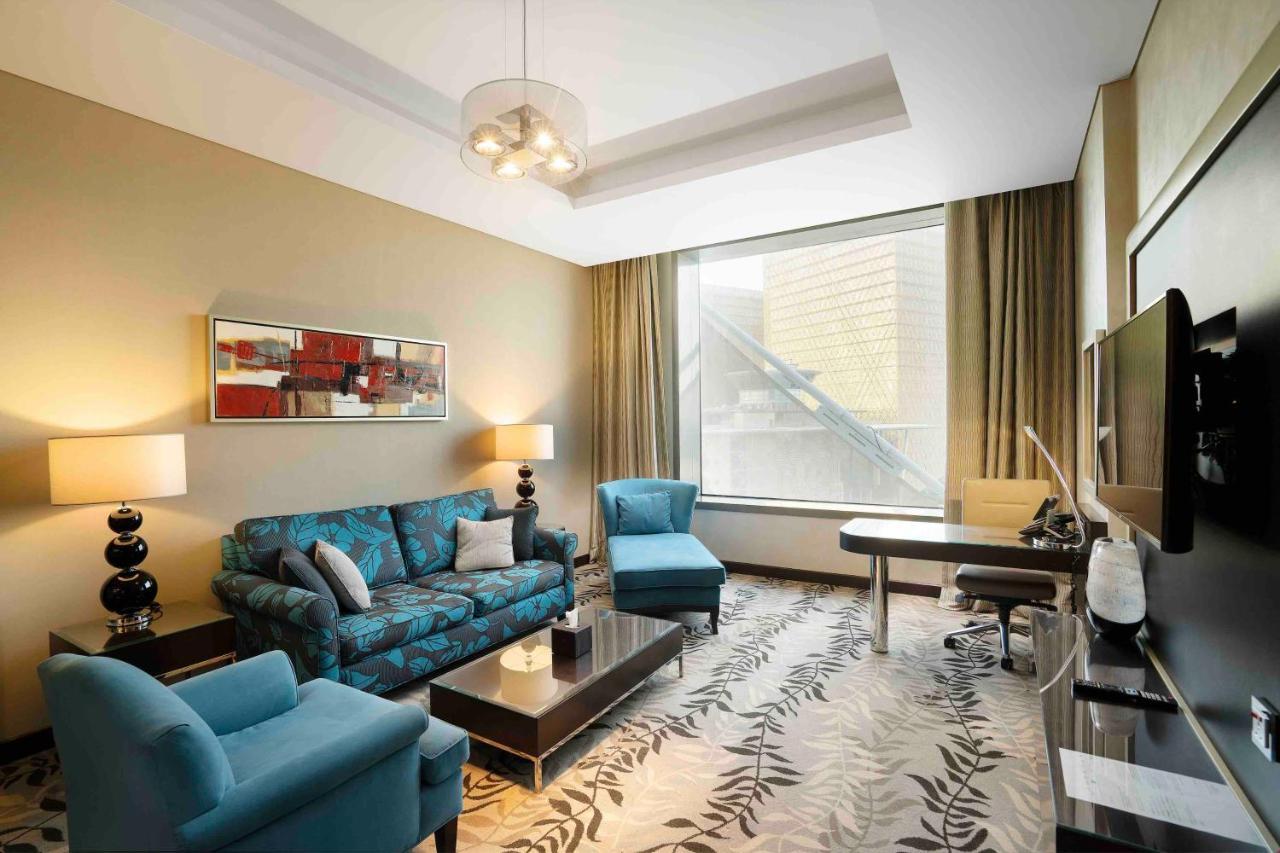 Crowne Plaza Riyadh - Rdc Hotel & Convention By Ihg Esterno foto Living room