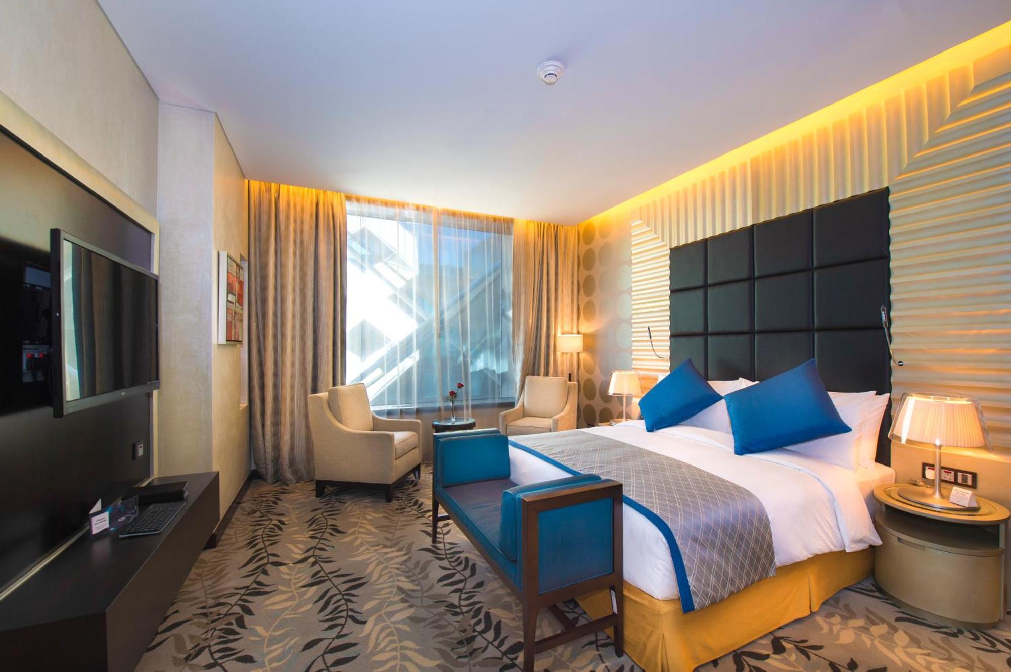 Crowne Plaza Riyadh - Rdc Hotel & Convention By Ihg Esterno foto Deluxe room