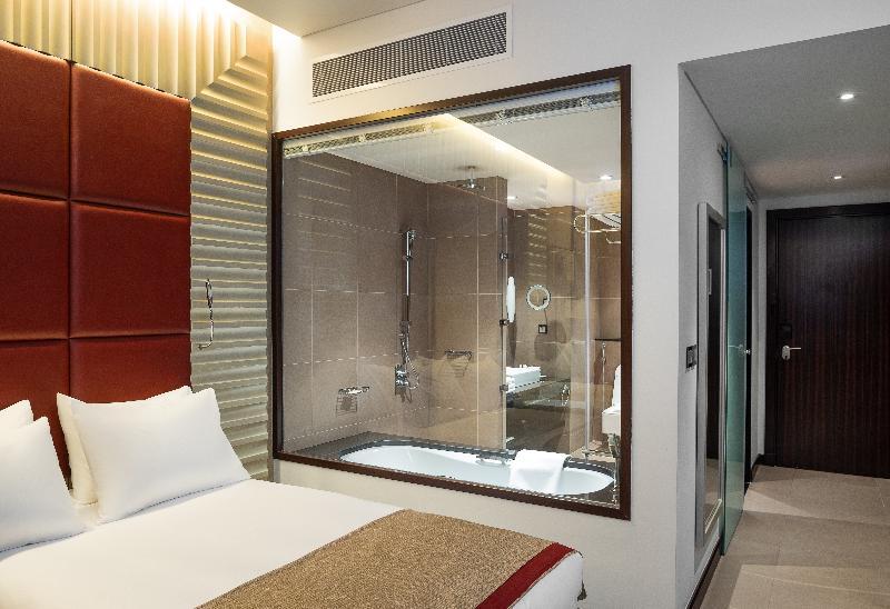 Crowne Plaza Riyadh - Rdc Hotel & Convention By Ihg Esterno foto A room at the hotel